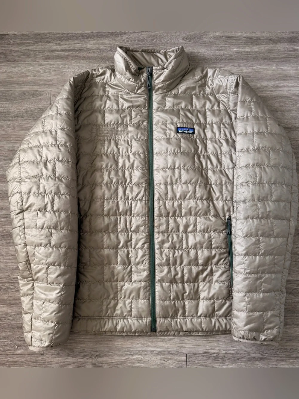 2024 Patagonia Nano Puff Jacket Mens Large (Womens XL) Cream Tan Puffer Jacket